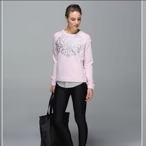 Lululemon Snapshot Crew Neutral Blush sweatshirt
